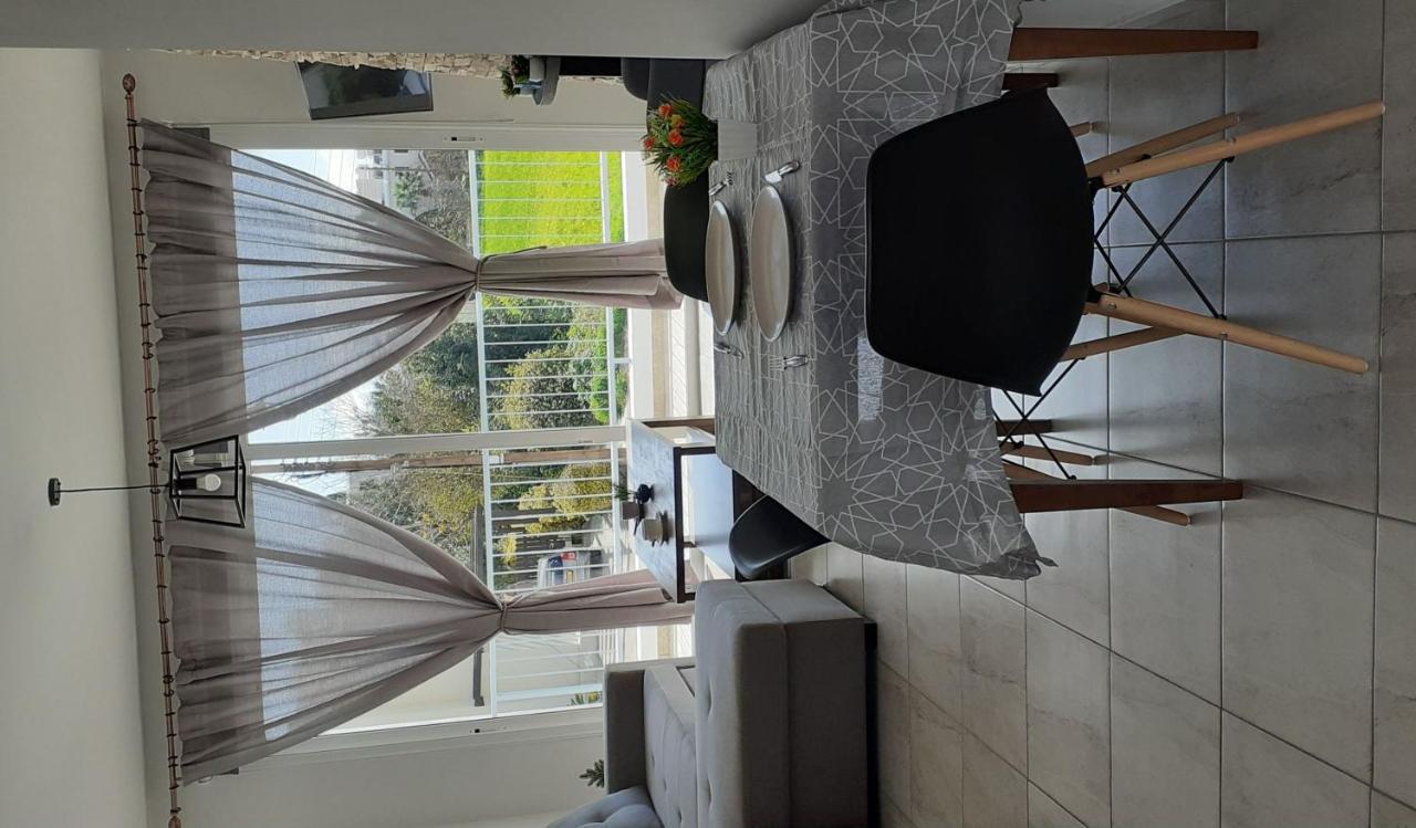 Akamandos 76 Apartment Пея Екстериор снимка